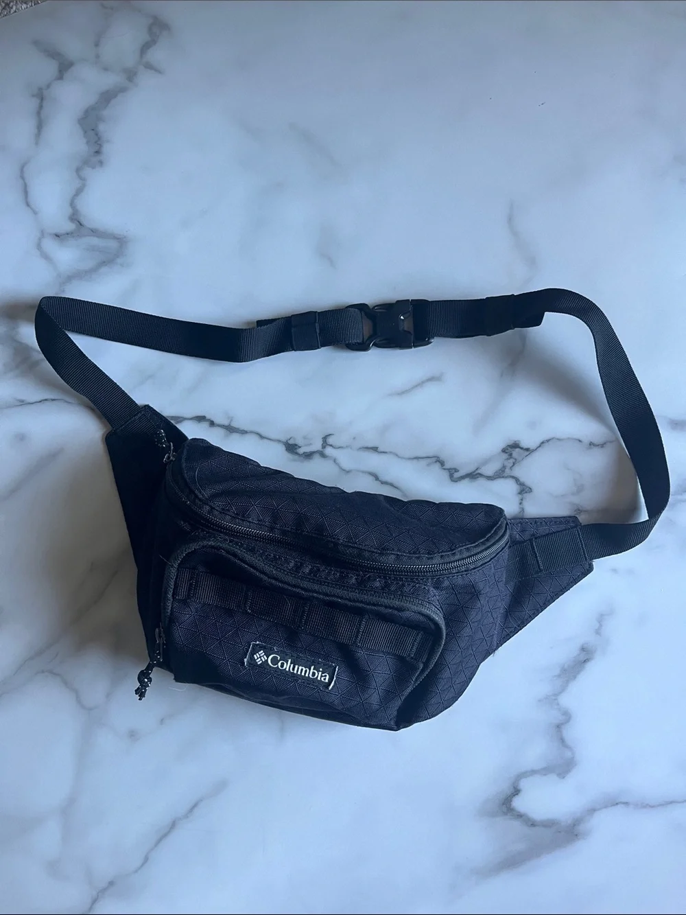 Columbia Black Quilted Waist Pack - Belt Bag